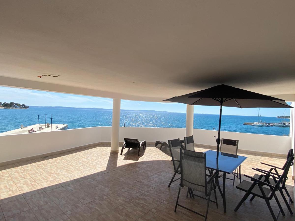 Villa Magia Sul Mare 돈제페트레케인 외부 사진
