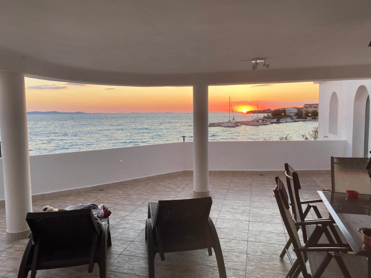 Villa Magia Sul Mare 돈제페트레케인 외부 사진