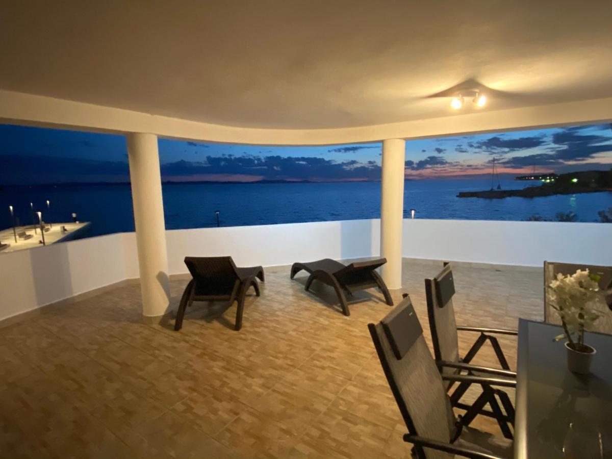 Villa Magia Sul Mare 돈제페트레케인 외부 사진