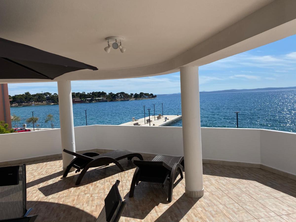 Villa Magia Sul Mare 돈제페트레케인 외부 사진