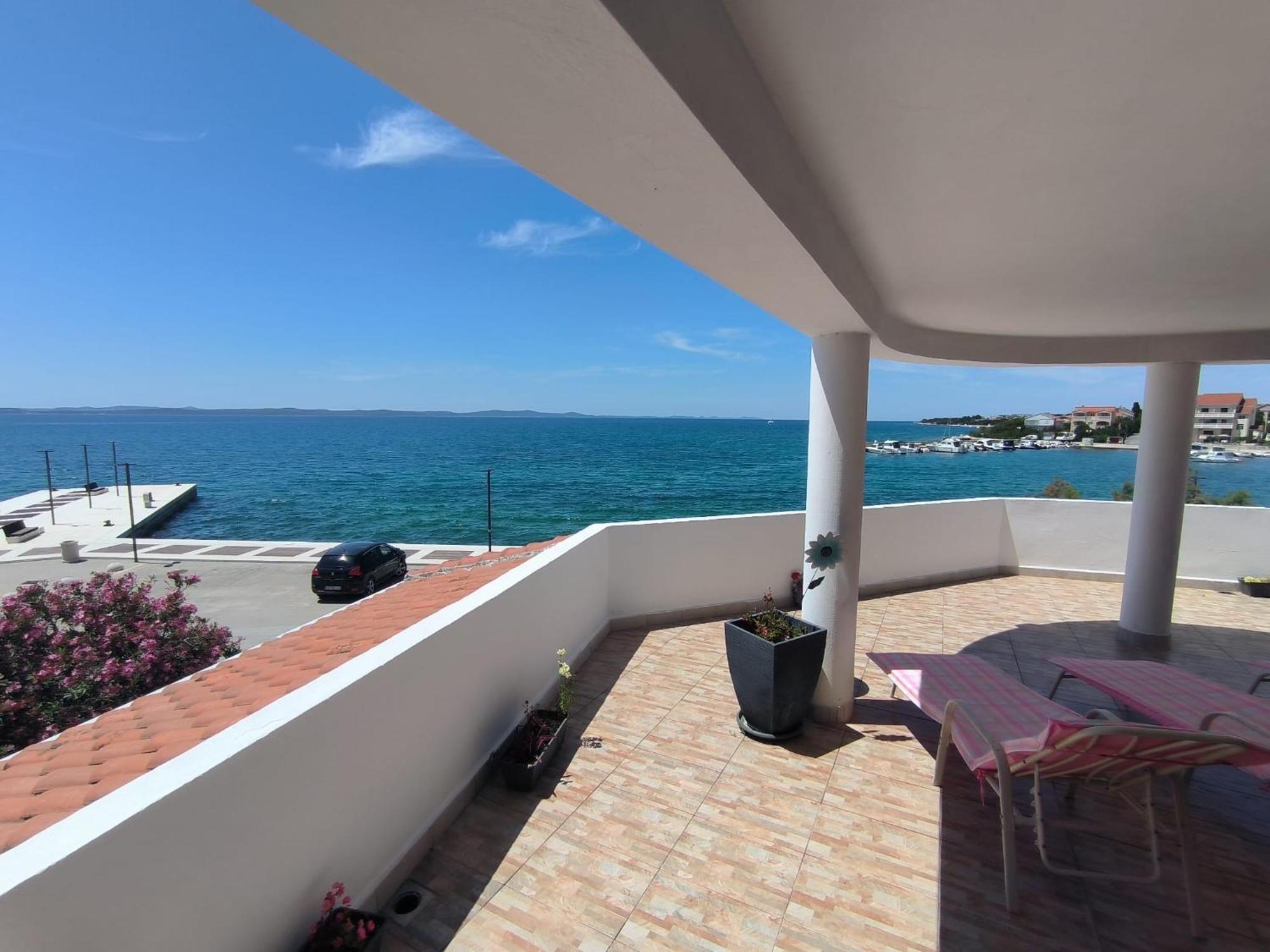 Villa Magia Sul Mare 돈제페트레케인 외부 사진